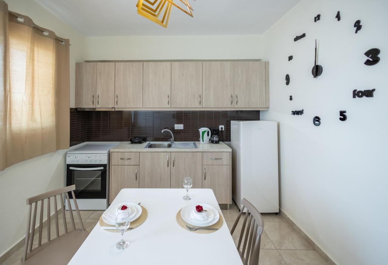 Fabview Apartment Panormos (Crete)